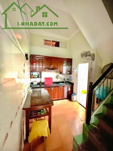 Bán Nhà Ngõ 72 Phố Nguyễn Trãi 27,5/57m2 x 3 tầng, căn góc mặt tiền bề thế , Chủ nhà xác - 2