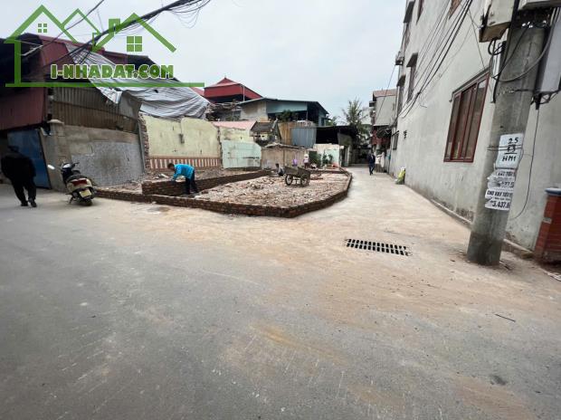 CHÍNH CHỦ CẦN BÁN GẤP HƯƠNG MẠC  -  TỪ SƠN - BẮC NINH NGAY SÁT VÁCH ỦY BAN PHƯỜNG 
 Dt : - 1