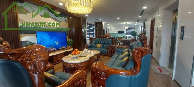 Phố Nguyên Hồng, ô tô tránh, vỉa hè, gần công viên, sát phố, DT 91m