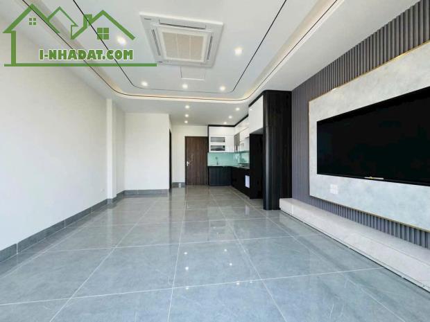 Bán nhà 640 Nguyễn Văn Cừ, Phường Gia Thụy, Long Biên. Thang Máy, 52m x 6T. Lh 0965858116 - 3