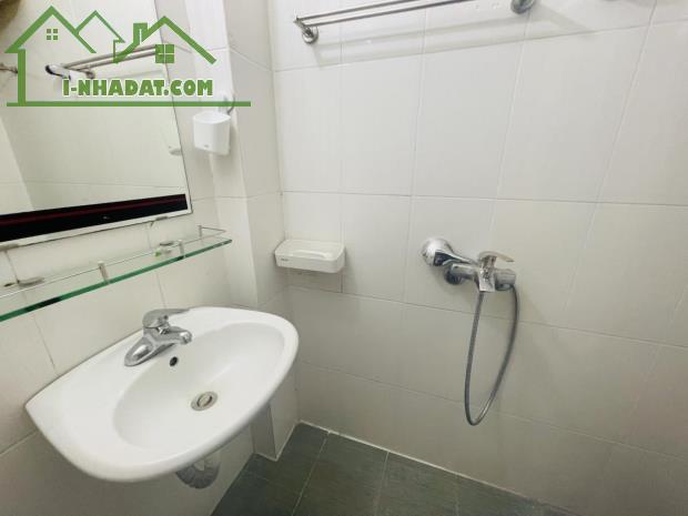 Bán Nhà riêng tại Mỹ Đình, 5,9 tỷ, 30mBán Nhà riêng tại Mỹ Đình, 5,9 tỷ, 30m2, 3PN, 4WC, g - 1