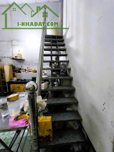 Nhà 2 tầng 153m², hẻm ô tô, trung tâm Thủ Đức, giá chỉ 55tr/m2 - 1