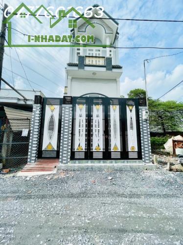 Bán nhà HXH đường Nguyễn Thị Thảnh, Thới Tam thôn, Hóc Môn, 95m2, giá 5 tỷ TL.