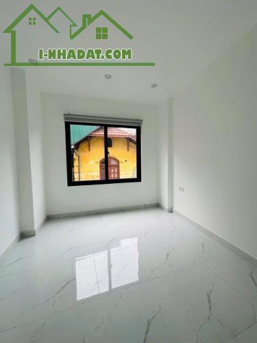 Lô góc Nguyễn Trãi, Vài bước ra phố, 8 tầng TM, KD đỉnh. DT 75m, MT 6.2m. 31 tỷ - 3