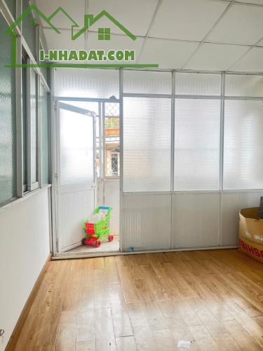 Bán nhà 2 lầu, MTKD gần chợ Ba Đình P10-Q8, giá chỉ nhỉnh 6 tỷ - 4