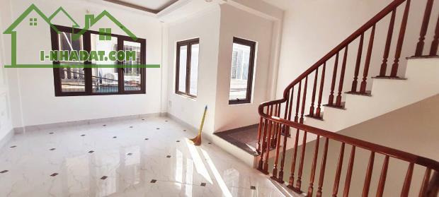 Bán nhà Hoàng Liệt, Hoàng Mai, 50m2, 5 tầng, thang máy, MT 4.9m, 11.5 tỷ - 1