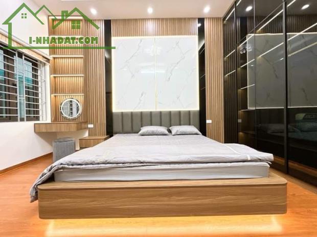 Lô góc, vỉa hè rộng, ô tô tránh, kinh doanh, phố Nguyễn Chí Thanh, 68m, 6 tầng, chỉ 17.85 - 3