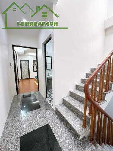 Lô góc, vỉa hè rộng, ô tô tránh, kinh doanh, phố Nguyễn Chí Thanh, 68m, 6 tầng, chỉ 17.85 - 4