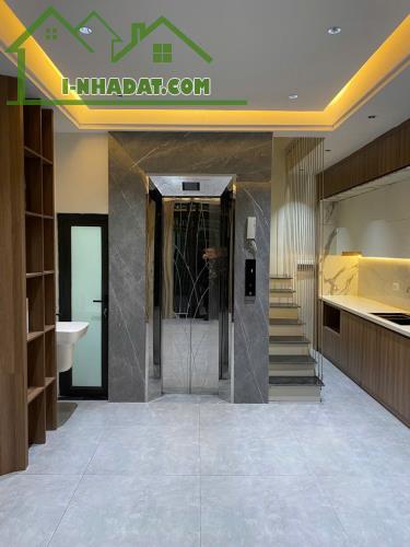 Nhà Mới 5 Tầng Thang Máy - Ngõ Thông, Full Nội Thất, Vạn Phúc,Giá 7.6 Tỷ. LH: Hoàng Trung