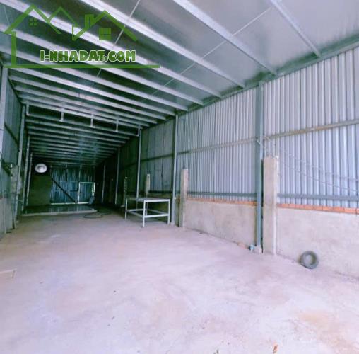 Bán nhà kho gần Nhà Thờ Xuân Trà, Hố Nai, Biên Hòa, 237m2, giá 3 tỷ 500. - 1