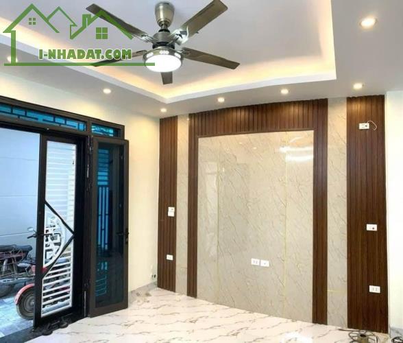 NHÀ 5 TẦNG - DIỆN TÍCH 30M2 - HƯỚNG ĐÔNG NAM - ĐẮC TÀI ĐẮC LỘC!BÁN NHÀ ĐẸP NHƯ MƠ - GIÁ CỰ - 1