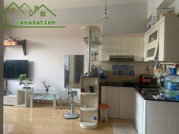 Bán căn hộ Hoàng Quân Bình Chánh, Tầng 9 , nhà đẹp , vô ở ngay - 2