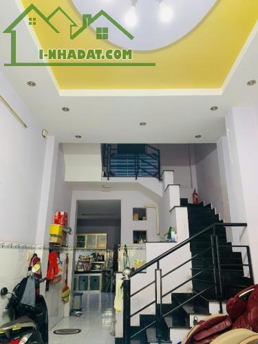 Bán nhà hẻm kinh doanh lạc long quân, quận 11, 4 x 14m, giá 11.x tỷ, dòng tiền 300tr/năm. - 3