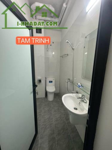 Cho thuê nhà ngõ Oto Mai Động,Hai Bà Trưng, dt 64 m2*4,5 tầng, 8 ngu 4vs, Giá 18tr