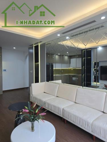 CƠ HỘI SỞ HỮU NHÀ PHÂN LÔ VIP-Ô TÔ TRÁNH - NGUYÊN HỒNG  - ĐỐNG ĐA 🏡 💎 Nhà đẹp – Hiếm có - 3