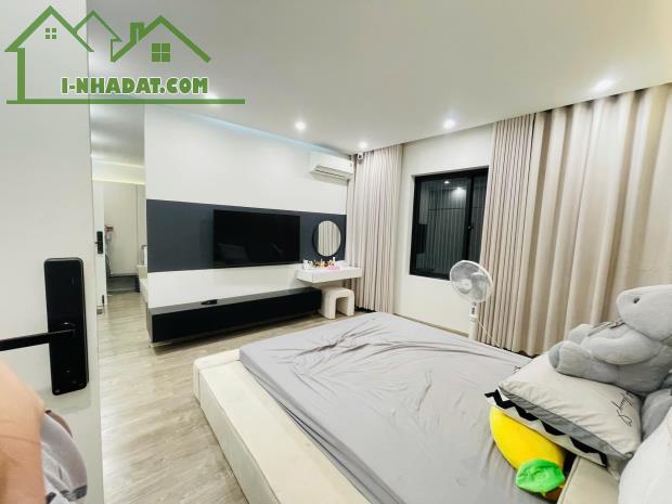 🏡 💎 BÁN NHÀ MẶT PHỐ HOÀNG MAI – 5 TẦNG THANG MÁY – 7.95 TỶ! 💎