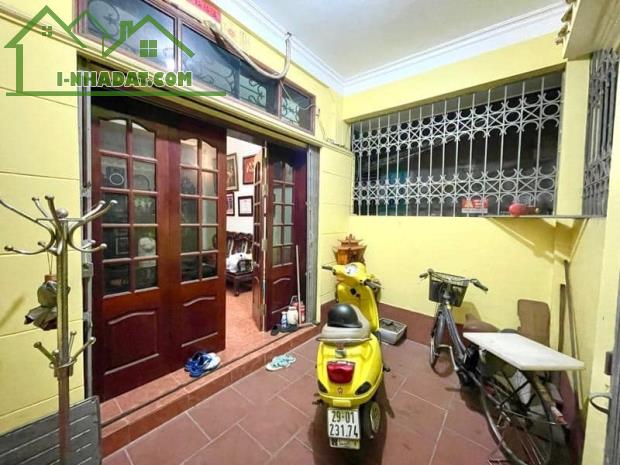 Giá Rẻ Bất Ngờ Nguyễn Trãi, Thanh Xuân 57m2, 3 Tầng, Chỉ 6.2 Tỷ. - 1