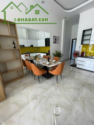 Cần tiền chữa bệnh bán gấp căn nhà tâm quyết...