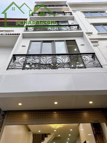 Bán nhà ngõ, Trần Khát Chân 42m–6T thang máy, 3 ngủ rộng, trung tâm, tiện nghi, giá 8,6 tỷ