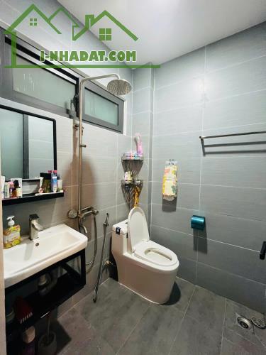 MÌNH CÓ VIỆC VỀ QUÊ NÊN CẦN SANG NHƯỢNG LẠI MẶT BẰNG KINH DOANH PHƯỜNG 13 - TÂN BÌNH - 4