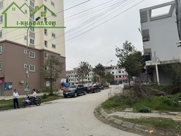 Bán 2 Lô Góc Khu Hồ Sen Đường Lê Lai – Phường Đông Vệ, Vỉa Hè KDoanh DT: 180m – Giá: 7.2Tỷ