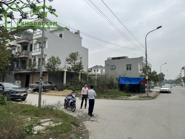Bán 2 Lô Góc Khu Hồ Sen Đường Lê Lai – Phường Đông Vệ, Vỉa Hè KDoanh DT: 180m – Giá: 7.2Tỷ - 2