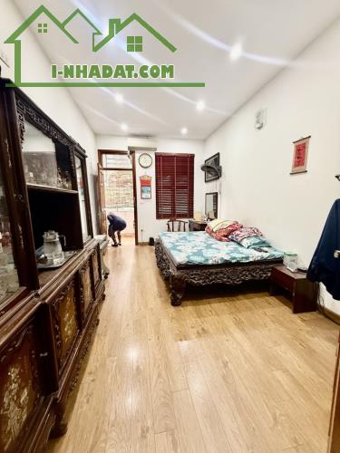 Lô Góc 2 Mặt Tiền - Ngõ Rộng, Nông, To - Mặt Tiền Quyền Lực - Dân Trí Cao - 3