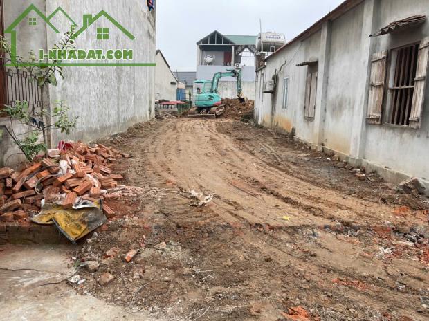 đất tại trung tâm xã phú nghĩa mà giá chỉ nhỉnh 2 tỷ ô tô đỗ cửa