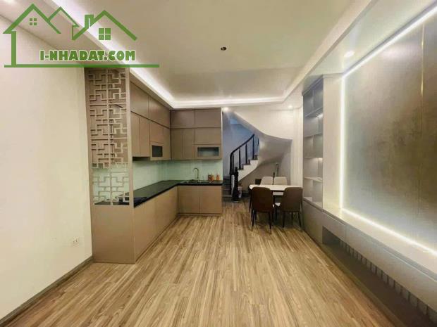 BÁN NHÀ MỸ ĐÌNH 31M – 5 TẦNG – NHÀ MỚI XÂY ĐẦY ĐỦ CÔNG NĂNG – GẦN BẾN XE MỸ ĐÌNH – TIỆN