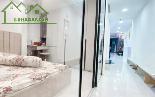 Bán Gấp Nhà Đẹp Nở Hậu 4m x 25m,3Pn Trần Xuân Soạn ,Q.7 ,Nhĩnh 9 Tỷ. - 3