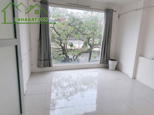 CHO THUÊ CẢ NHÀ MẶT PHỐ SỐ 143 NGUYỄN CHÍ THANH - LÁNG HẠ - ĐỐNG ĐA - HÀ NỘI. - 3