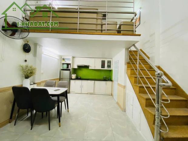 ĐỊNH CÔNG HÓT NHẤT HN-1 CĂN DUY NHẤT-LÔ GÓC-NHÀ ĐẸ-FULL NỘI THẤT-Ô TÔ ĐỖ CỮA 35M 5T HƠN 4Đ
