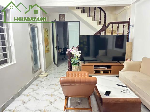 bán nhà Thanh Xuân 49m Nguyễn Trãi CCMN lo góc, dòng tiền nở hậu - 1