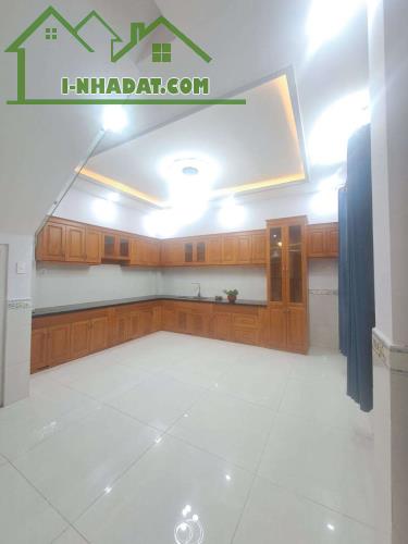 Bán nhà Thạnh Xuân 25, hẻm 11m có vỉa hè, gần mt Tô Ngọc Vân, giá 6,45ty - 3