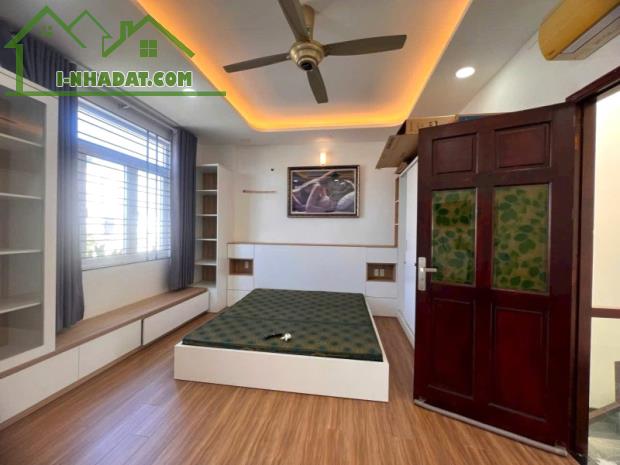 Bán Nhà 3 Tầng Mới Đẹp Hẻm Xe Hơi 56m2_5.3*10.5 Gần Vincom Lê Văn Việt  Chỉ 6.3 tỷ Hiếm Có - 1