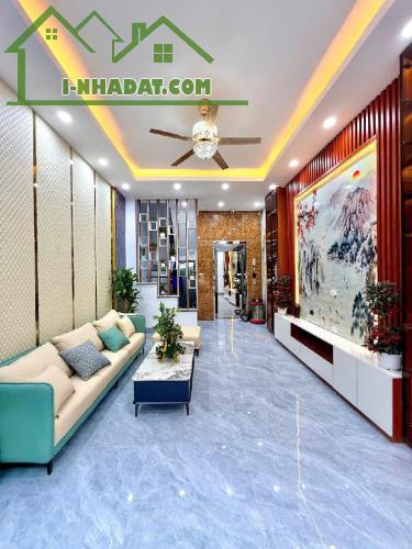 Bán nhà Xuân La Khu Phân Lô Quân Đội - 50m2 - Oto Vào Nhà - trước nhà 3 oto trách - 14,95 - 1
