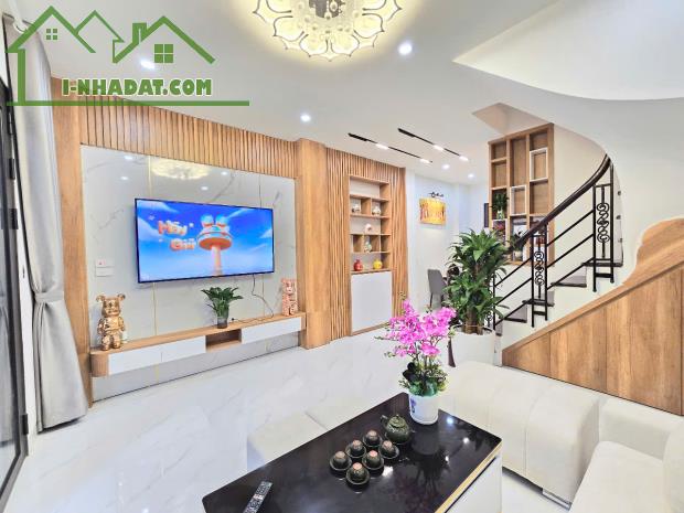 🏡 SIÊU PHẨM TRƯƠNG ĐỊNH- NHÀ 5 TẦNG MỚI- NGÕ THÔNG 2.5M- SÁT ÔTÔ TRÁNH- CHỈ 6.83 TỶ🏡 - 1