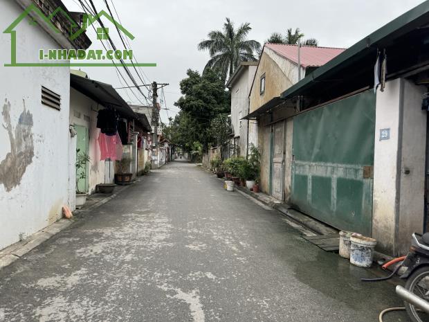 Cần bán lô đất 30m2 mặt chính ngõ 1 Kẻ Tạnh, Giang Biên, ngõ ô tô 7 chỗ ra vào thoải mái. - 2