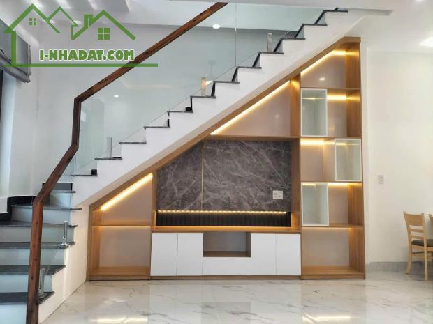 Nhà 1 trệt 1 lầu xẹt Dx065 Định Hoà. Thủ Dầu Một. Bình Dương - 1