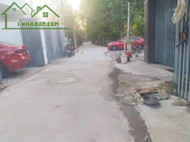 Nhà 1 trệt 1 lầu xẹt Dx065 Định Hoà. Thủ Dầu Một. Bình Dương - 2