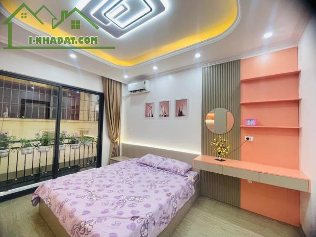 MẶT NGÕ HỒNG MAI - 20M RA PHỐ - ÔTÔ  ĐỖ CỬA - FULL NỘI THẤT XỊN SÒ - GIÁ 5.66TỶ