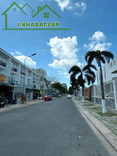 Nhà 1 trệt 2 lầu khu đô thị Hưng Phú