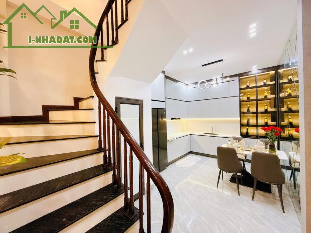 CHÍNH CHỦ GỬI BÁN NHÀ NGUYỄN KHANG.1 NHÀ RA PHỐ.NHÀ ĐẸP FULL  NỘI THẤT.GIÁ HƠN 8 TỶ - 1