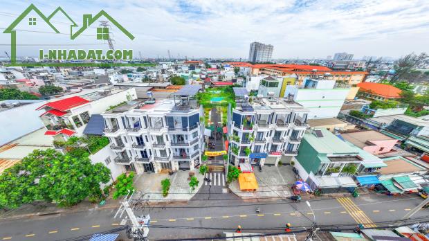 Giảm giá mạnh chiết khấu thả ga bán lỗ căn nhà ngay mặt tiền đường Hồ Văn Long
