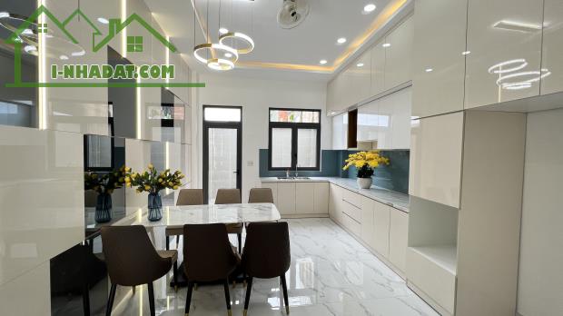 Giảm giá mạnh chiết khấu thả ga bán lỗ căn nhà ngay mặt tiền đường Hồ Văn Long - 2