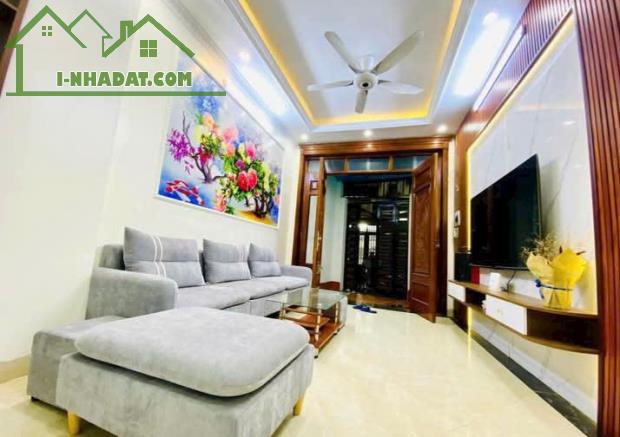 🍂 NHÀ MỚI, HAI THOÁNG NGUYỄN AN NINH 9 TỶ/ 47M2/ 5 TẦNG - 6 NGỦ, FULL NỘI THẤT