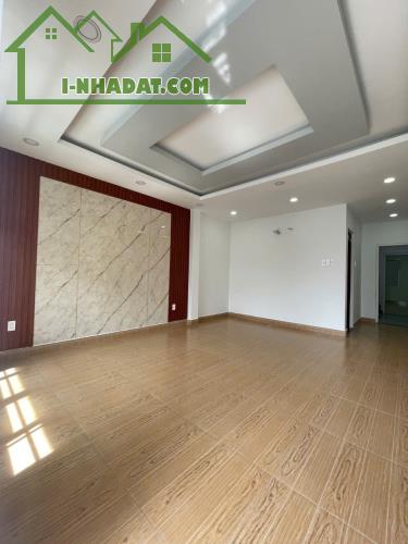 Bình Tân, Nhà 5 tầng 80m2, Ngang4.5m, cạnh Aeon,ô tô, giá rẻ - 4