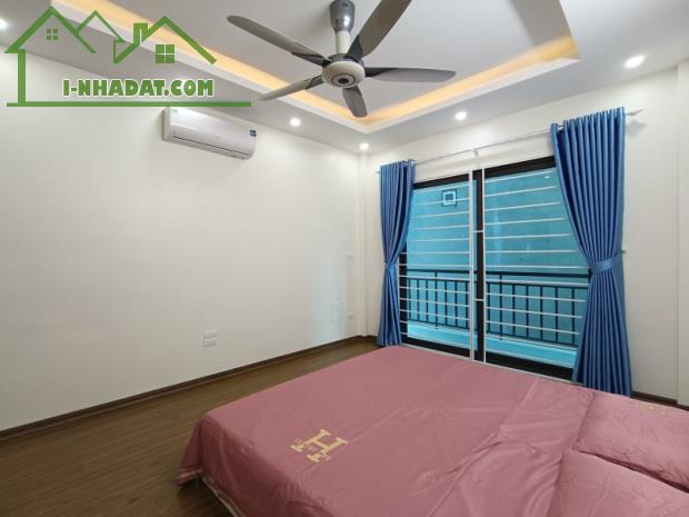 bán nhà đẹp xây mới chỉ 7 đồng nở hậu sát mặt phố khâm thiên,quận đống đa