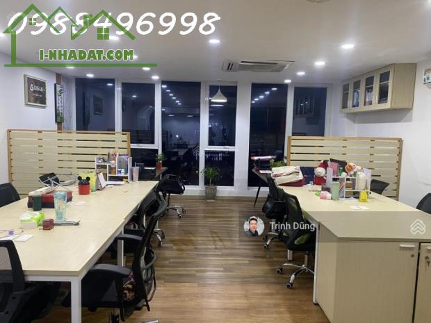 Cho thuê văn phòng 75m² Quận 4 - View sông thoáng mát, giá chỉ 20 triệu/tháng - 1