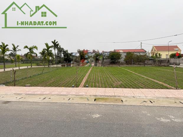 Bán gấp lô đất trung tâm thị trấn 100m2 mặt tiền 5m giá chỉ hơn 10 triệu - 1